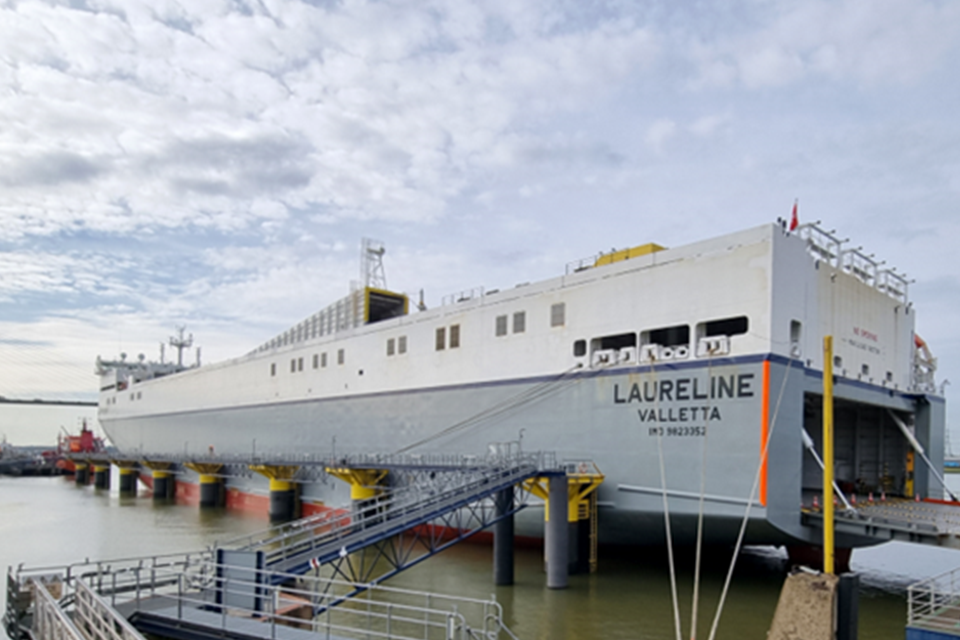 image of Ro-Ro vessel Laureline